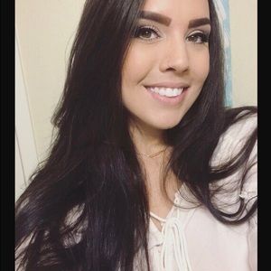 Meet your Posher, Stacy